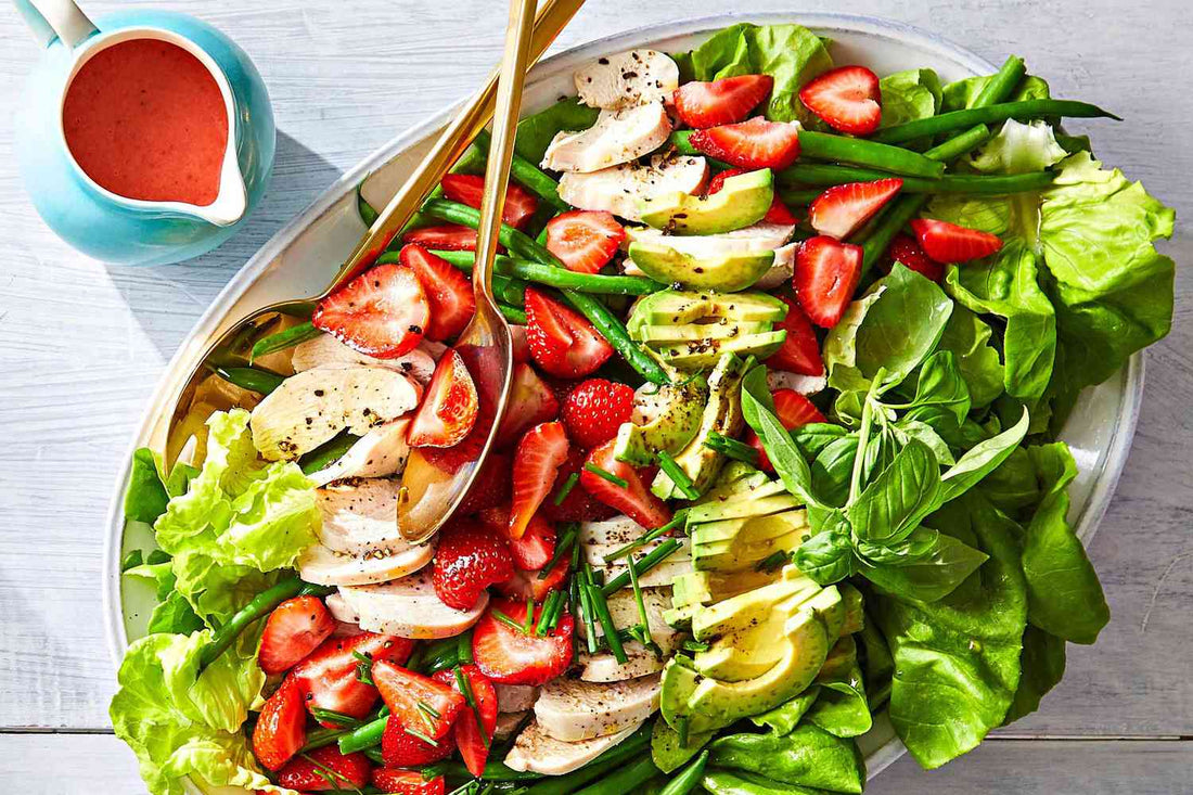 What Organic Salads Are Best for Summer
