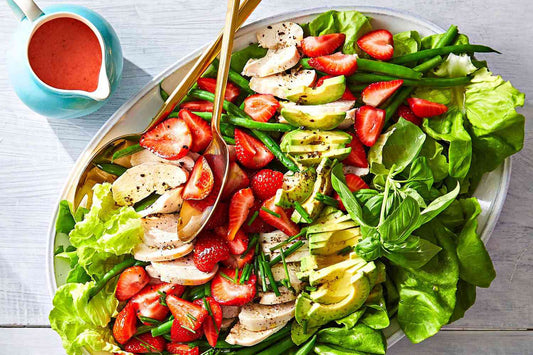 What Organic Salads Are Best for Summer